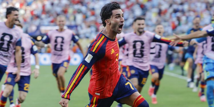 Ferran Torres, transferido del Barcelona al PSG por 50 millones de euros