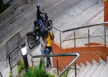 Forcejeó y pudo escapar del asaltador: joven fue abordado por atracadores en el barrio El Prado, Barranquilla