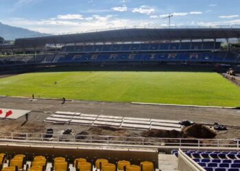 Muros del estadio de fútbol de Pereira, al borde del colapso tras terremoto