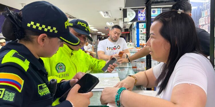 Policía despliega sus especialidades en el centro de Barranquilla para reforzar la seguridad