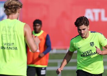 Simeone ve a Julián Álvarez en el Atlético de Madrid: "El dueño fue tajante"