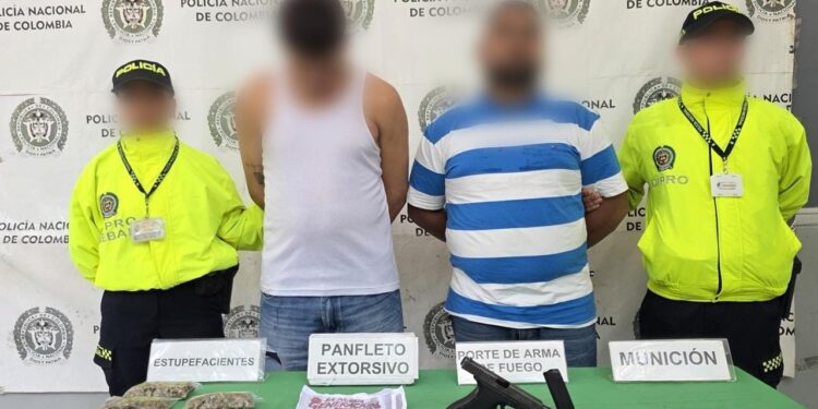 "Sorprendidos con arma, droga y panfletos": capturados dos presuntos integrantes de los del Freseo en Rebolo