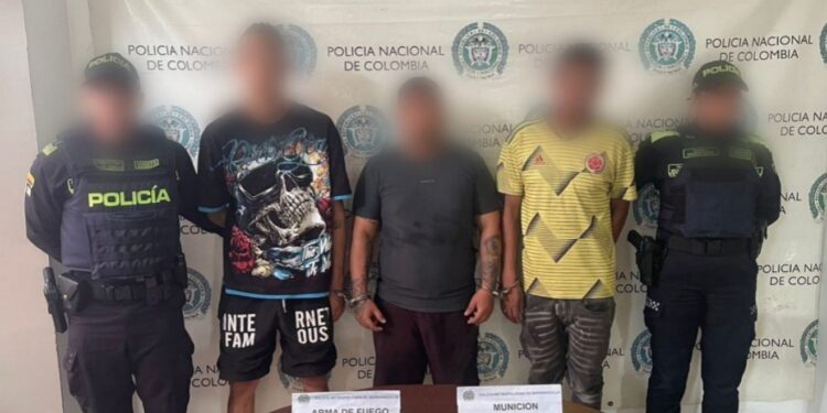 Tres presuntos Costeños cayeron con armas de fuego en operativo policial en Malambo: "Registran anotaciones"