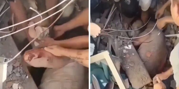 Video | Bebé y su madre fueron rescatados con vida tras quedar bajo escombros en Cali